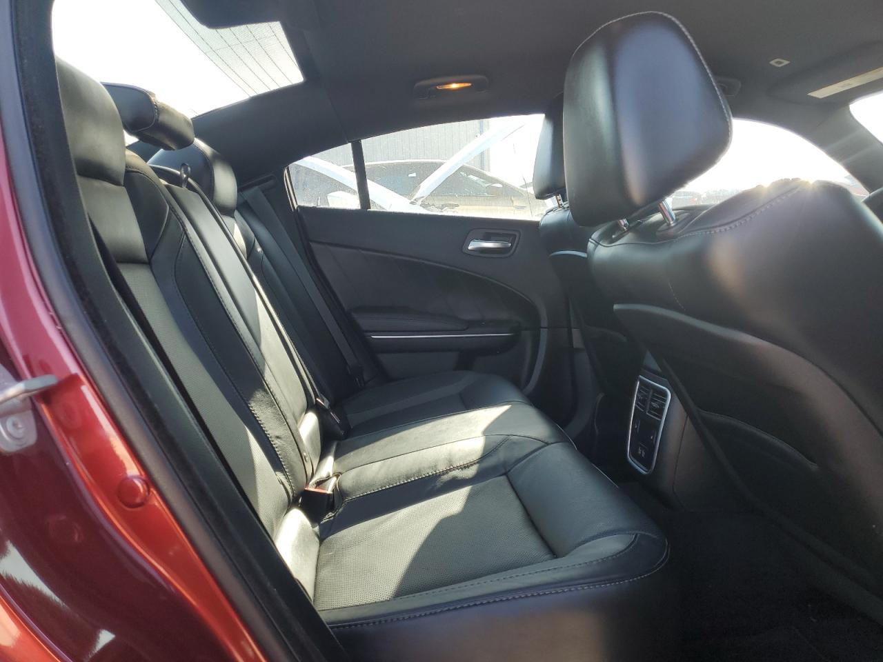 2018 Dodge Charger - Image 10