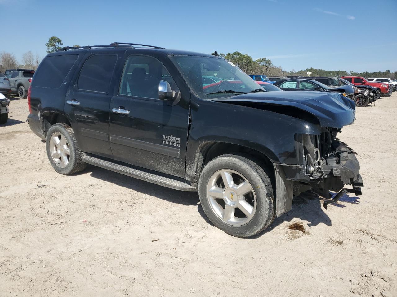 2011 Chevrolet Tahoe - Image 4