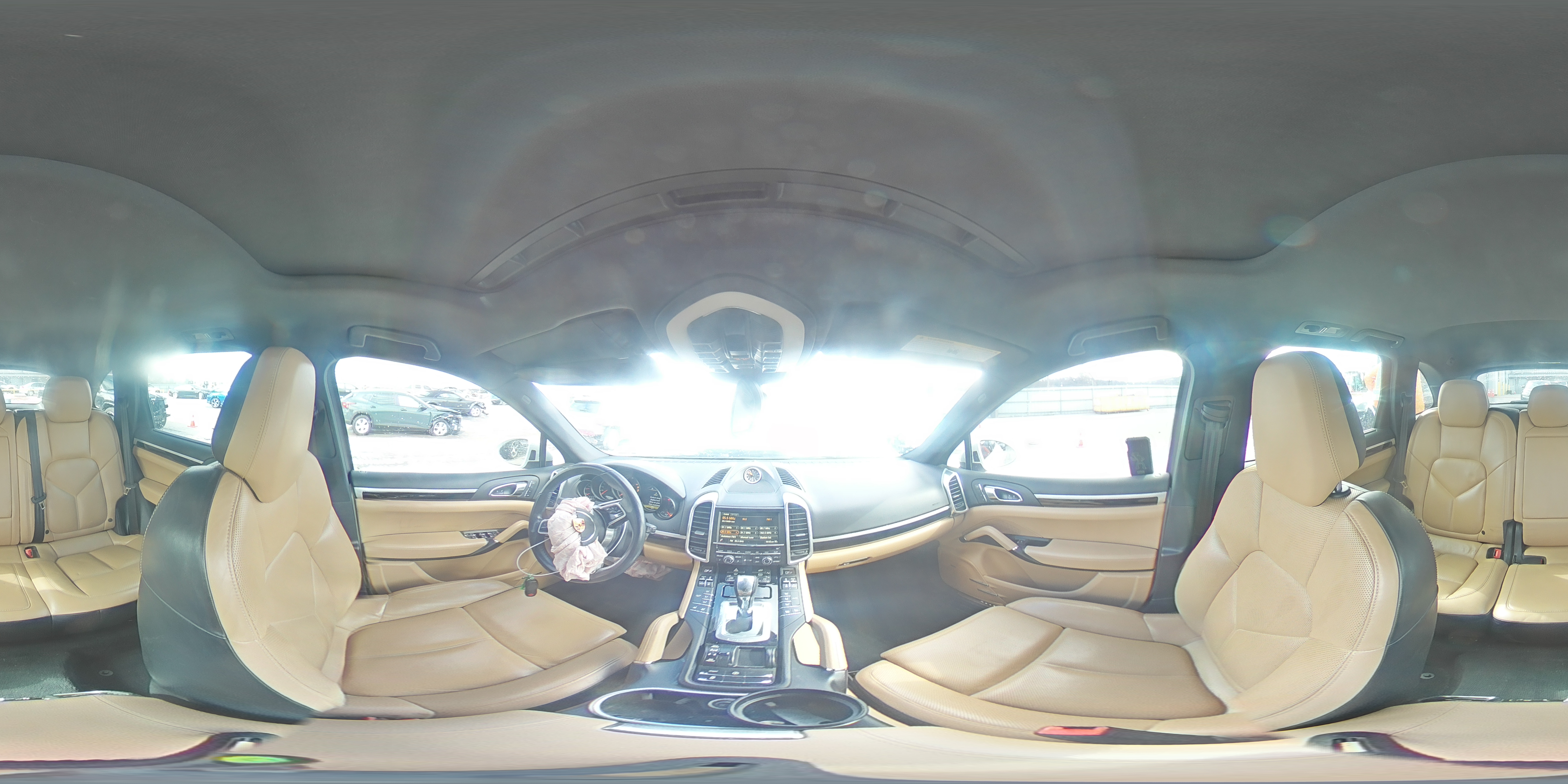 2016 Porsche Cayenne - Image 16