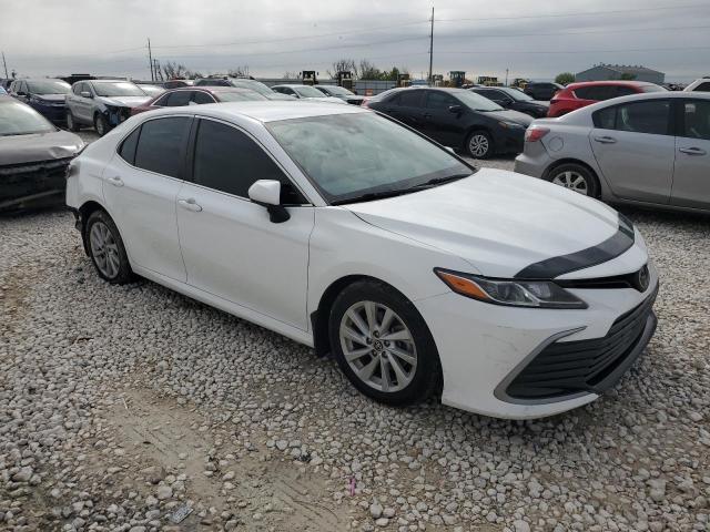  TOYOTA CAMRY 2022 Biały