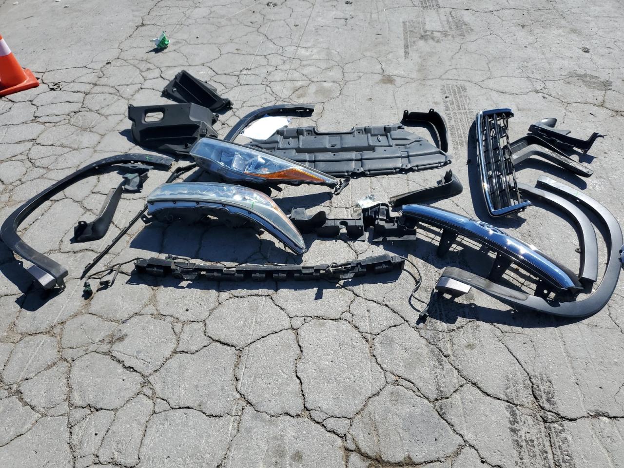 2015 Toyota Highlander - Image 15