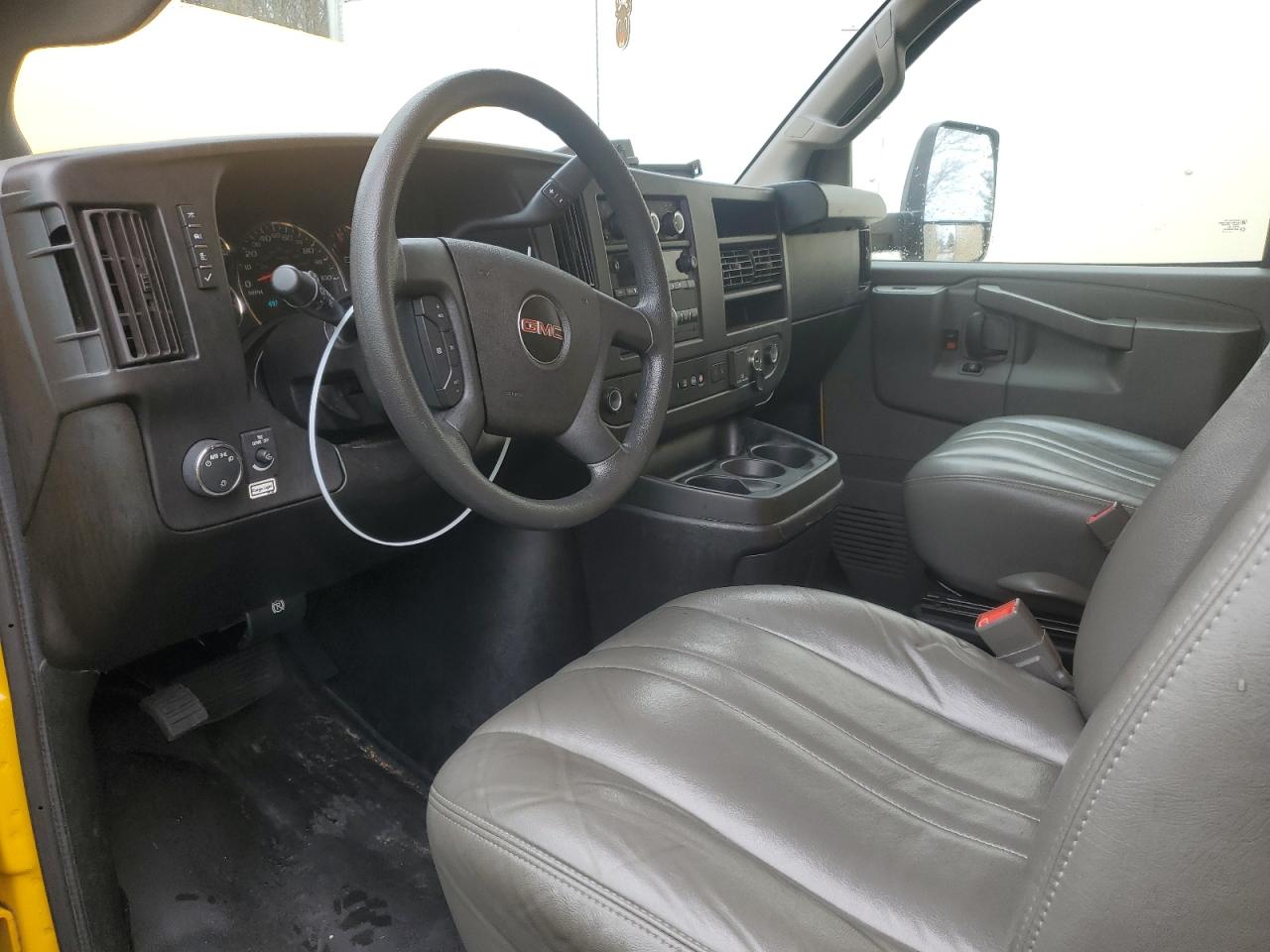 2022 GMC Savana Cutaway G3500 VIN: 7GZ37TC74NN001930 Lot: 49289155