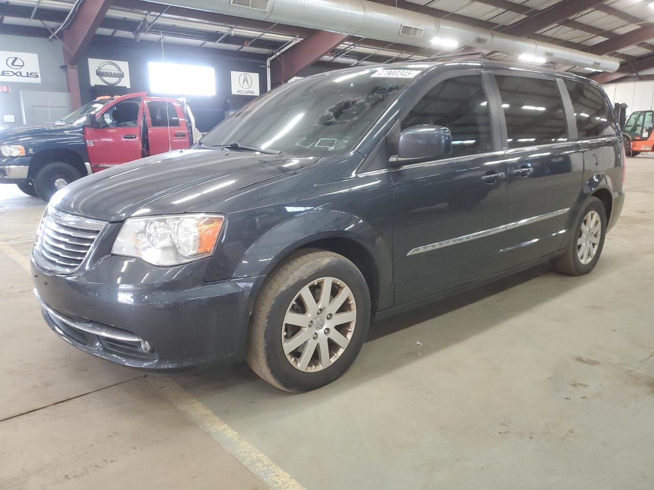 2014 Chrysler Town & Country Touring for Sale in East Granby, CT - Minor Dent/Scratches