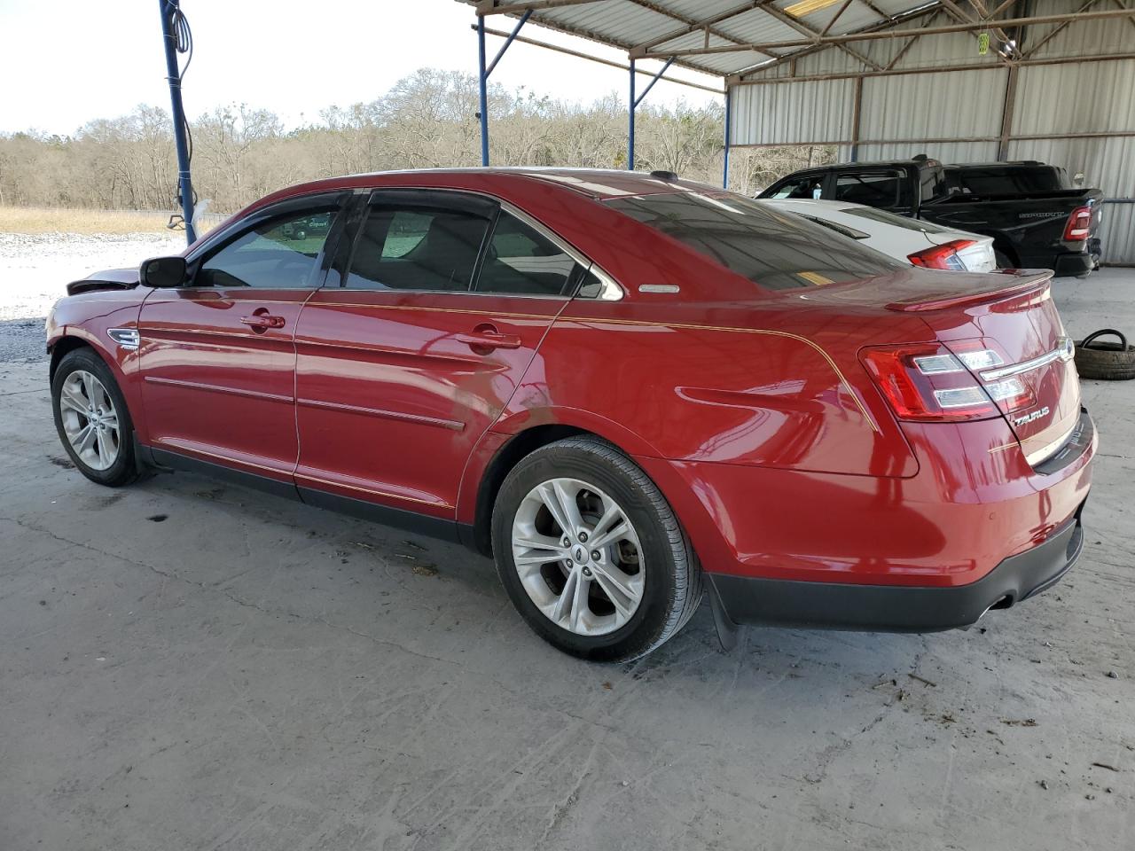 2015 Ford Taurus - Image 2