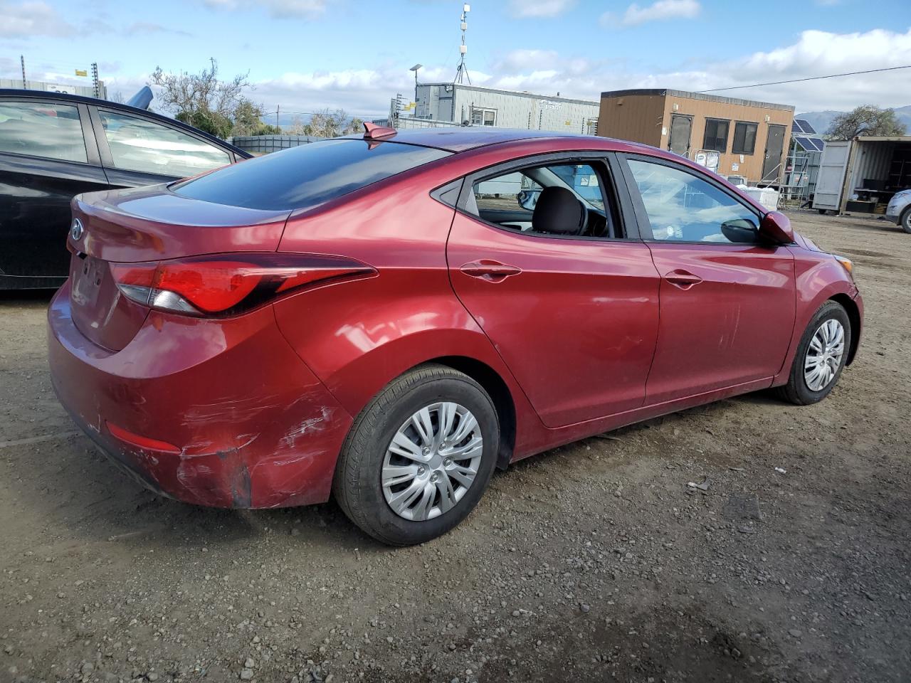 2016 Hyundai Elantra - Image 3