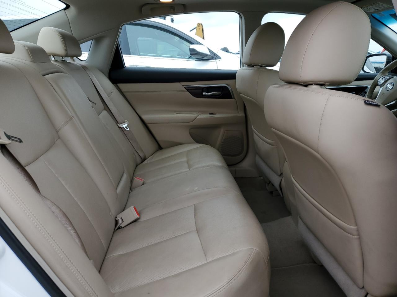 2013 Nissan Altima - Image 10