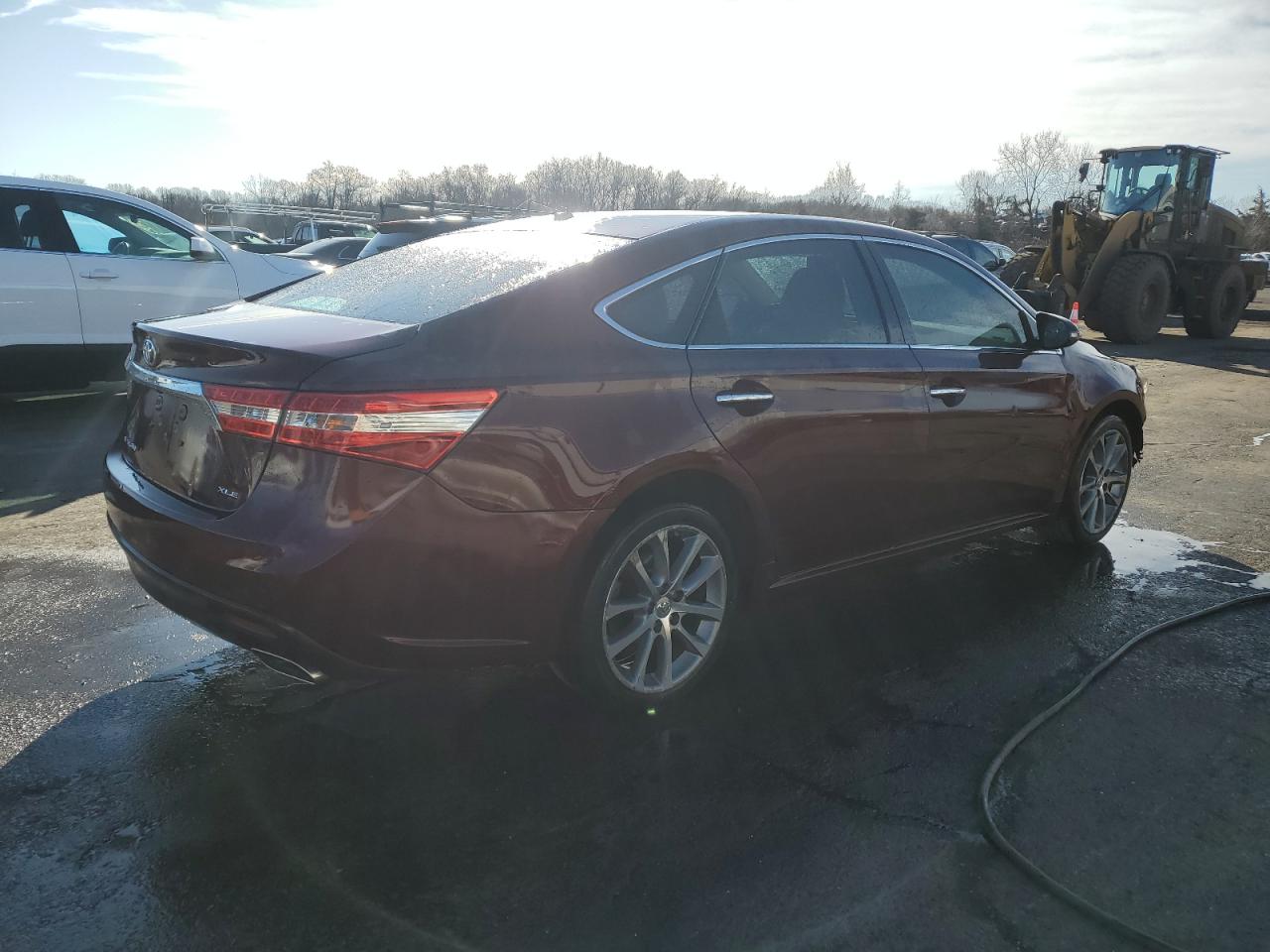 2015 Toyota Avalon - Image 3