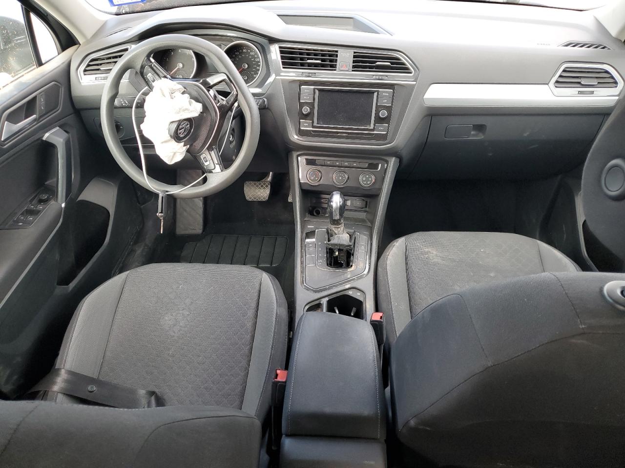 2020 Volkswagen Tiguan - Image 8