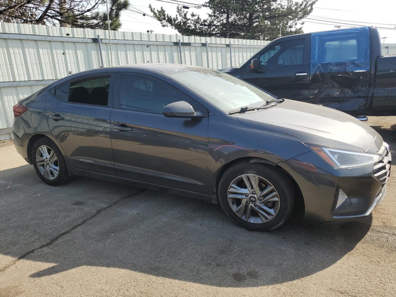 2020 Hyundai Elantra - Image 4