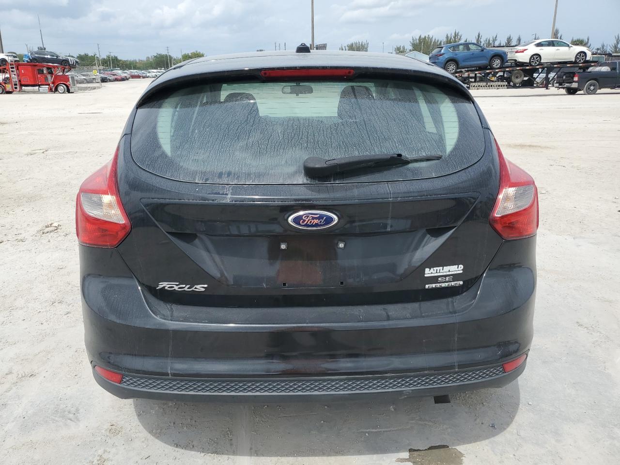 2014 Ford Focus Se VIN: 1FADP3K24EL335514 Lot: 49697995