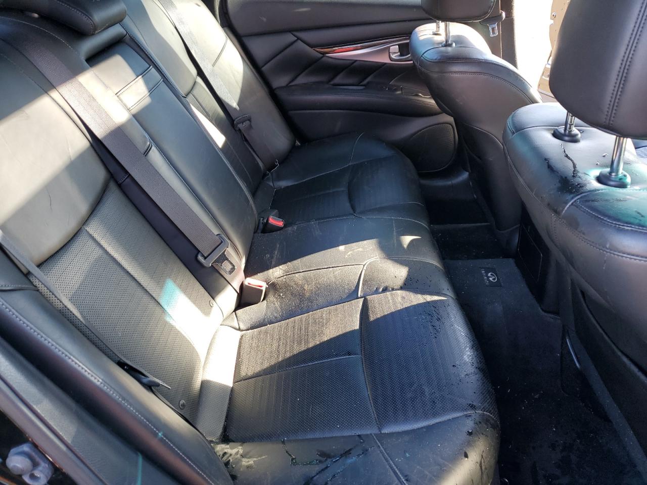 2013 Infiniti M - Image 10