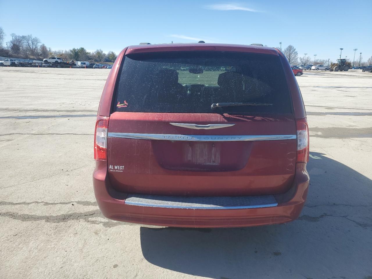 2013 Chrysler Town & Country - Image 6