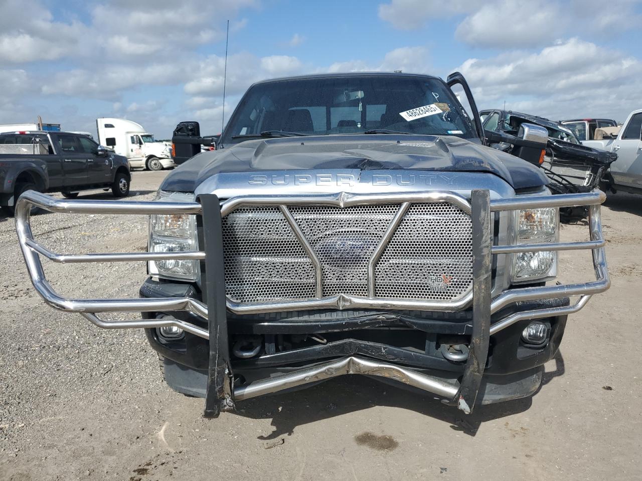 2014 Ford F350 - Image 5