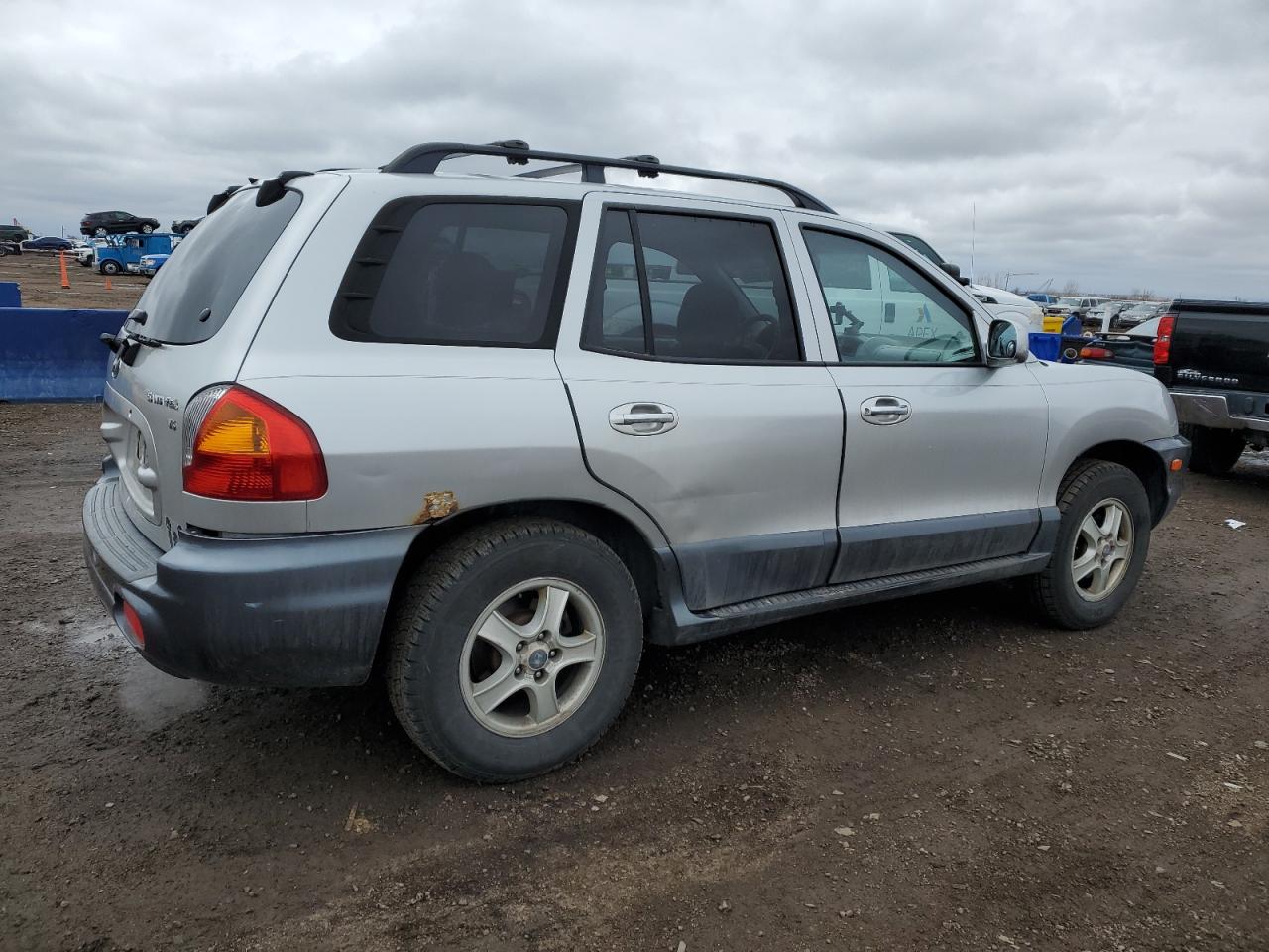 2003 Hyundai Santa Fe - Image 3