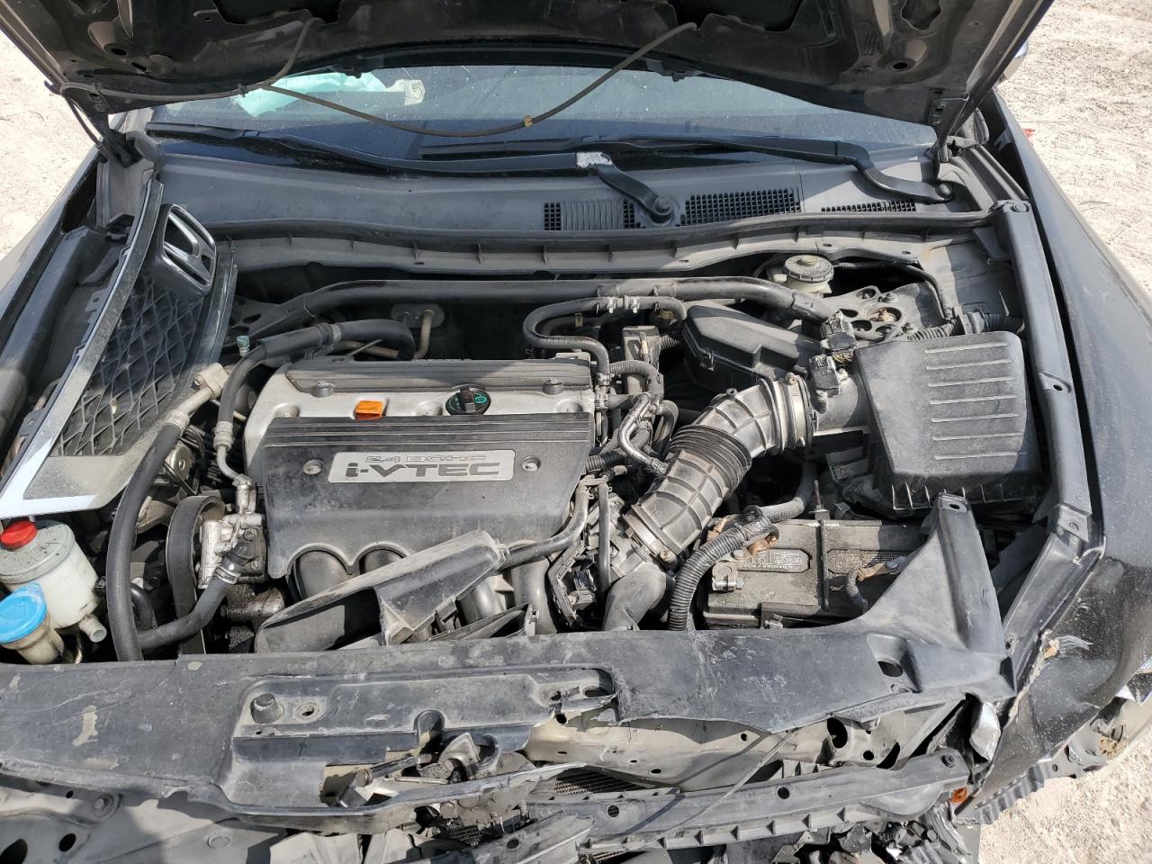 2009 Honda Accord - Image 11