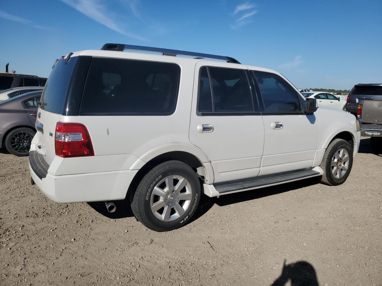 2010 Ford Expedition - Image 3