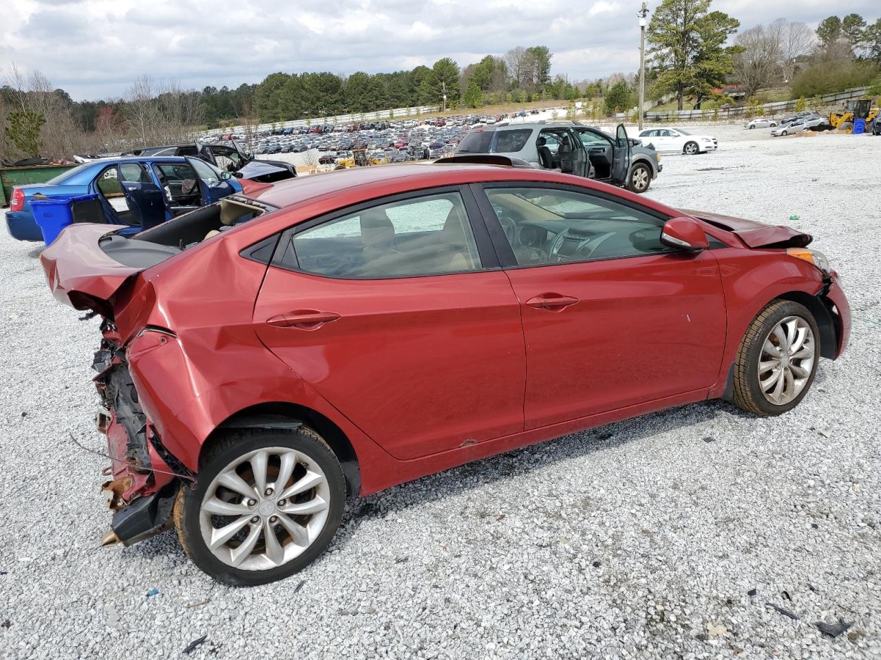 2013 Hyundai Elantra - Image 3