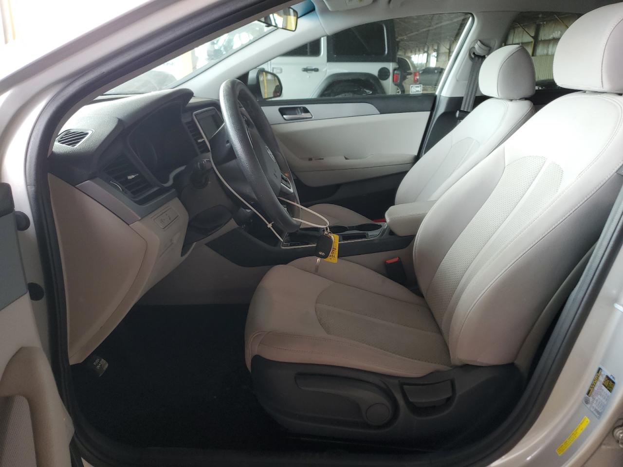 2019 Hyundai Sonata - Image 7