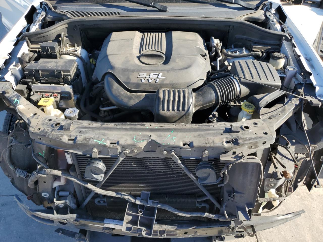 2013 Jeep Grand Cherokee - Image 12