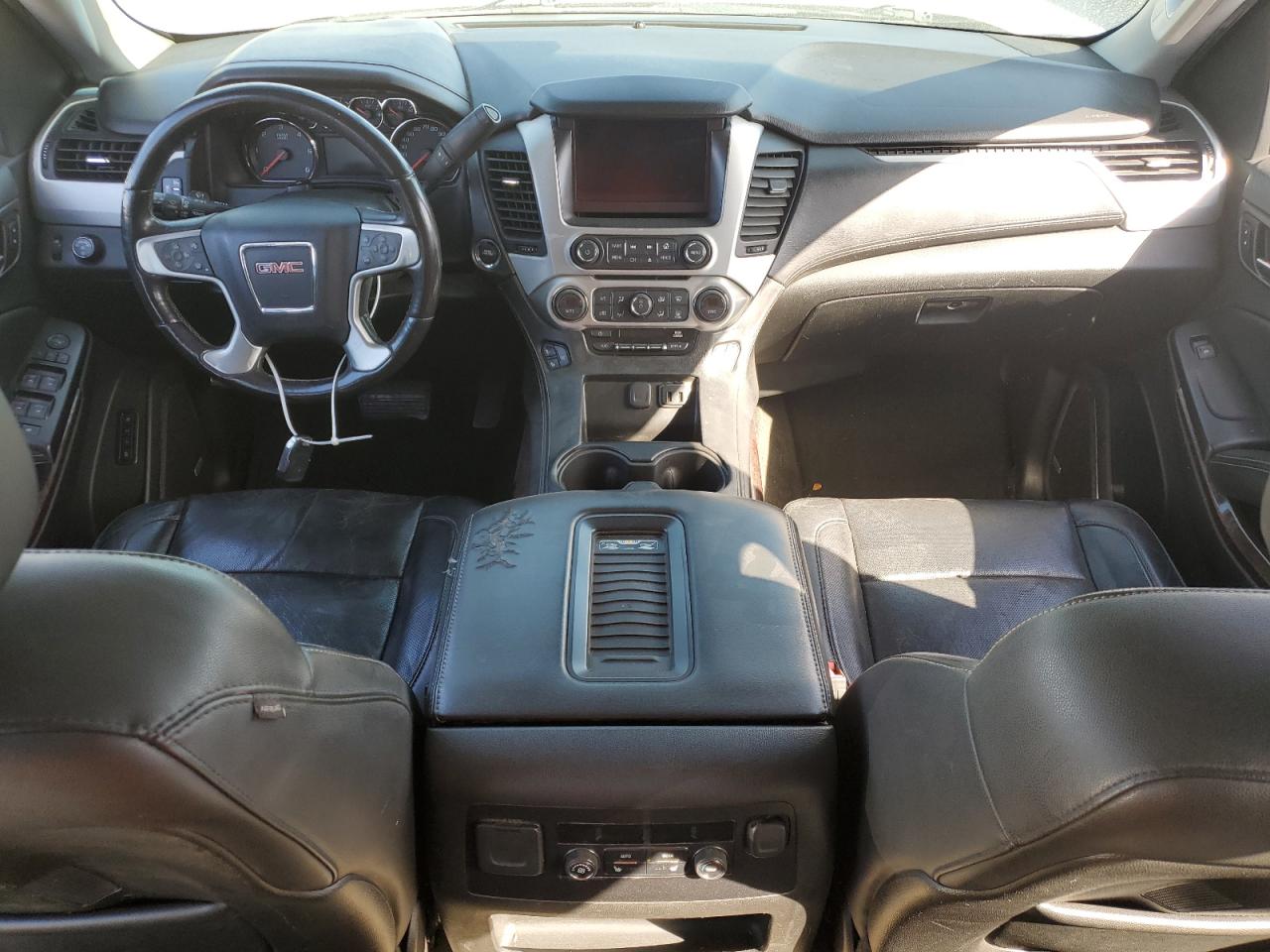 2016 GMC Yukon - Image 8