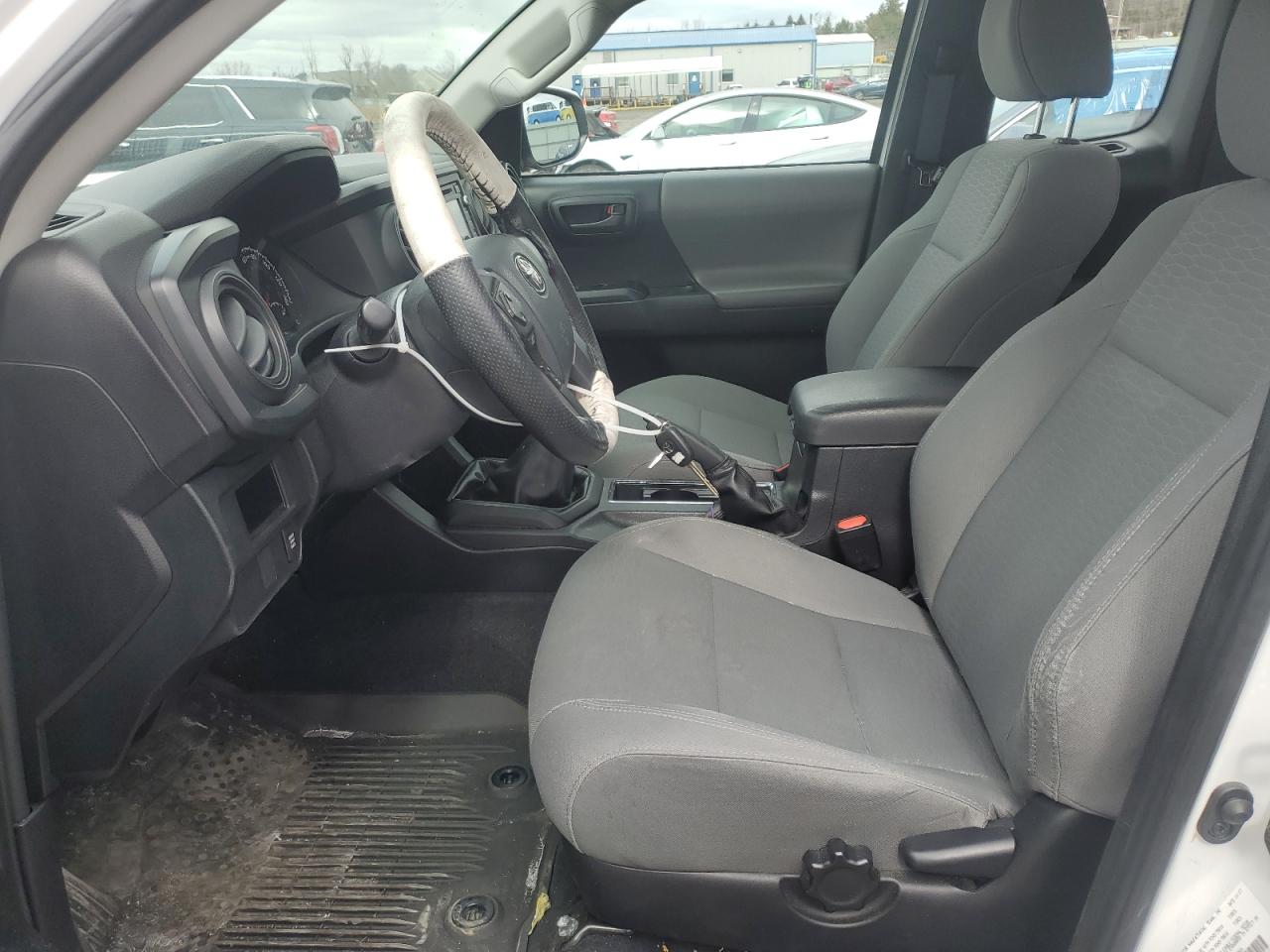 2017 Toyota Tacoma - Image 7