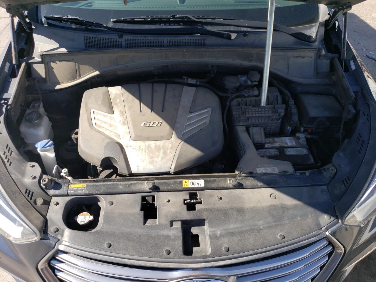 2017 Hyundai Santa Fe - Image 14