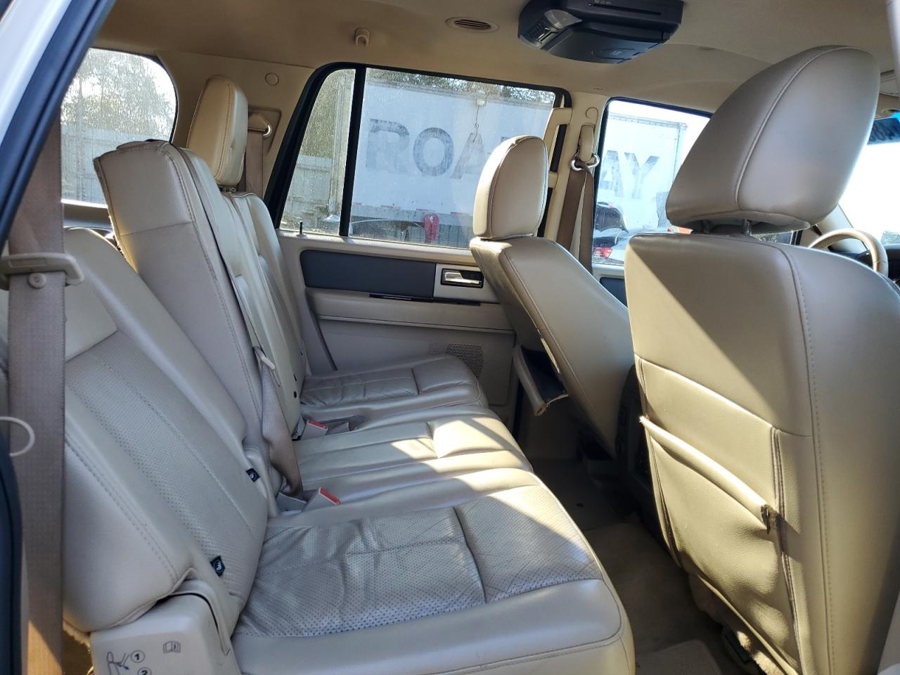 2013 Ford Expedition - Image 12
