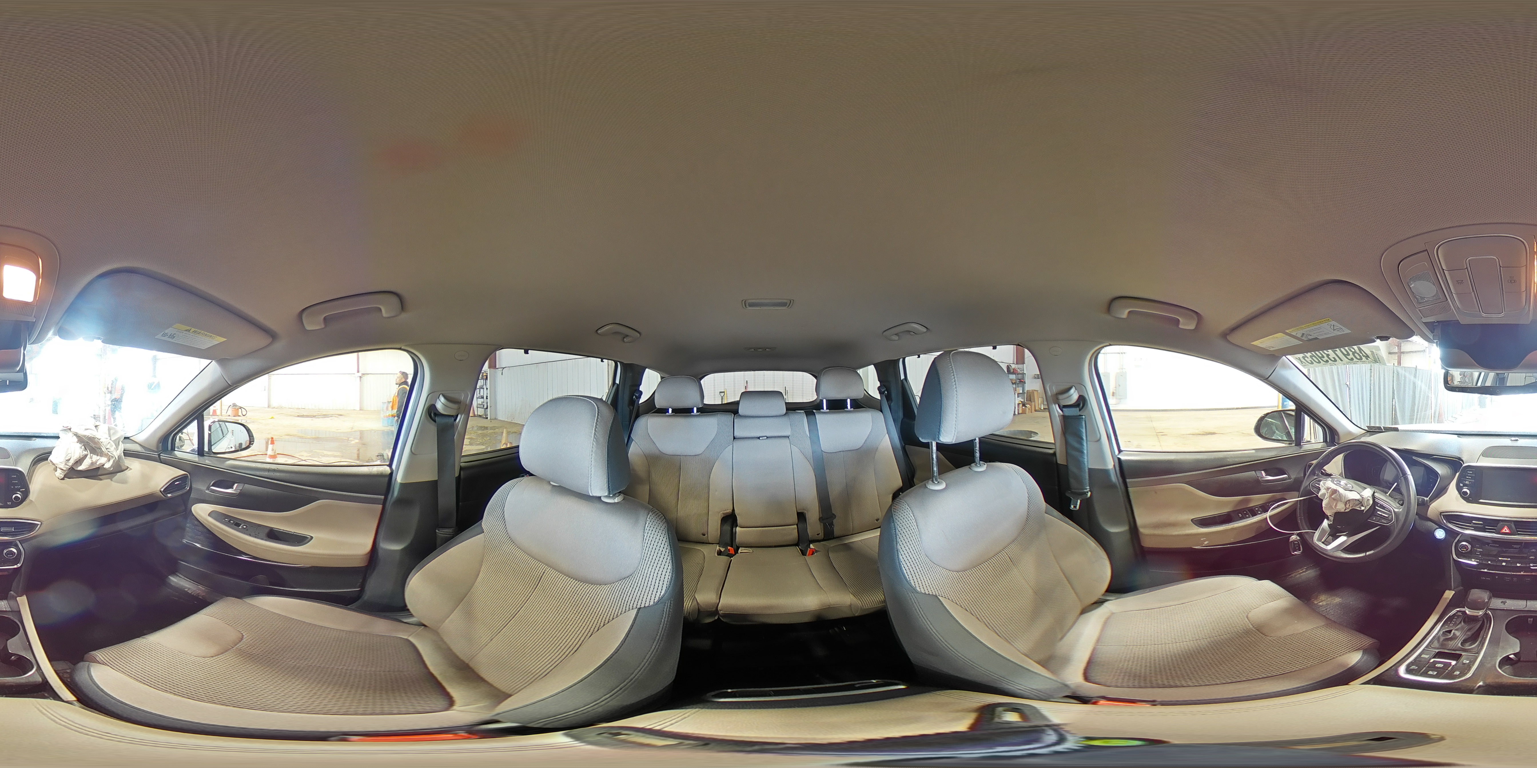 2020 Hyundai Santa Fe - Image 16