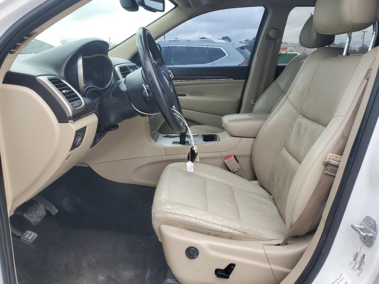 2014 Jeep Grand Cherokee - Image 7