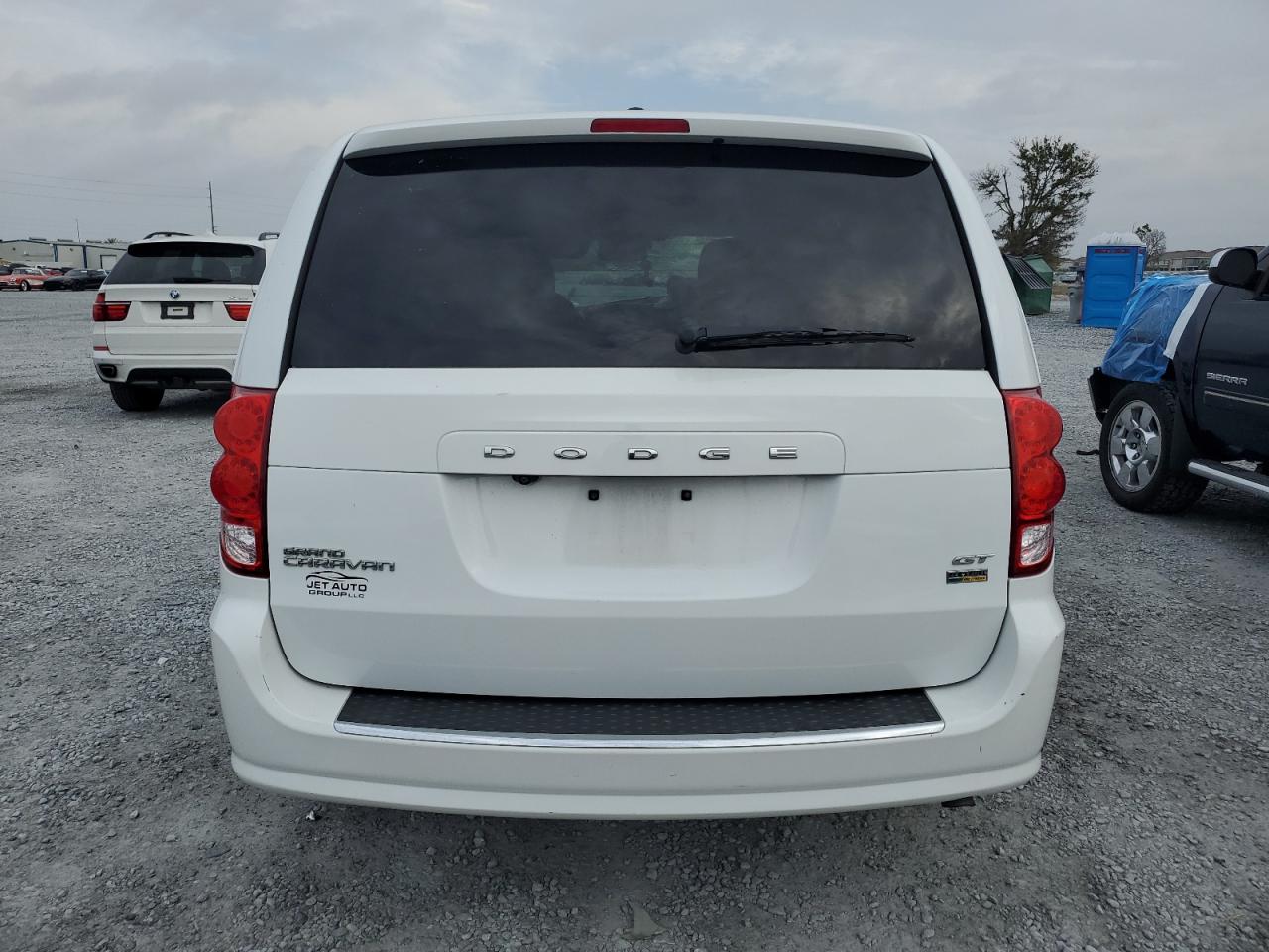 2019 Dodge Caravan - Image 6