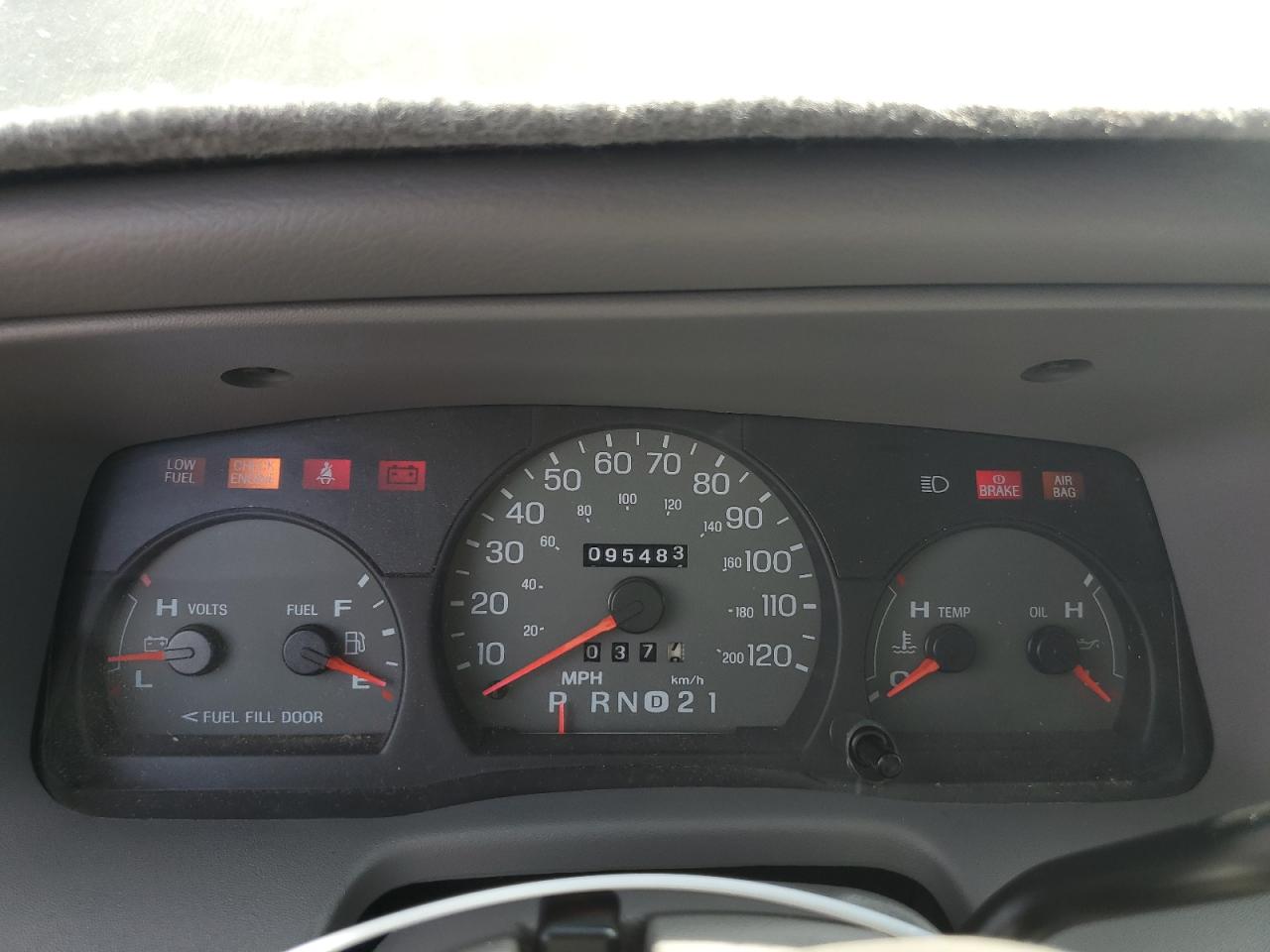 2000 Mercury Grand Marquis Gs VIN: 2MEFM74W4YX717129 Lot: 50886105