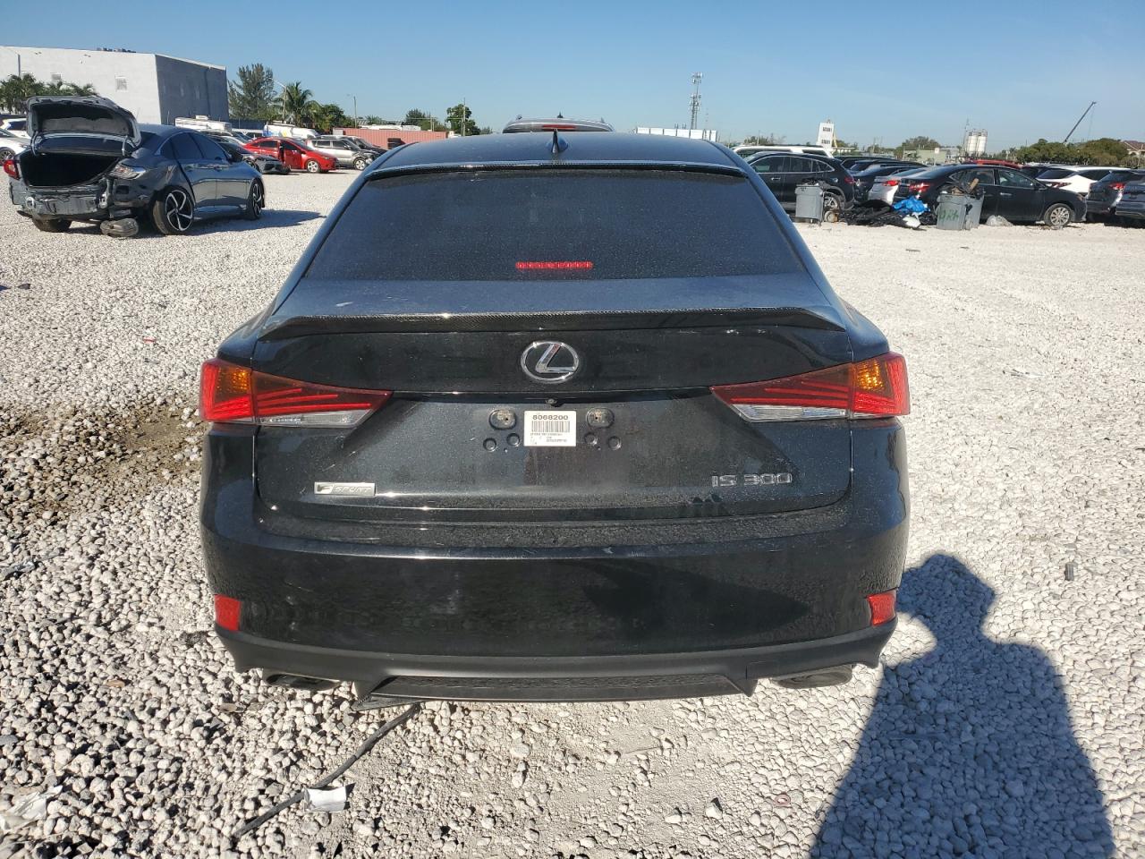 2018 Lexus IS - Image 6