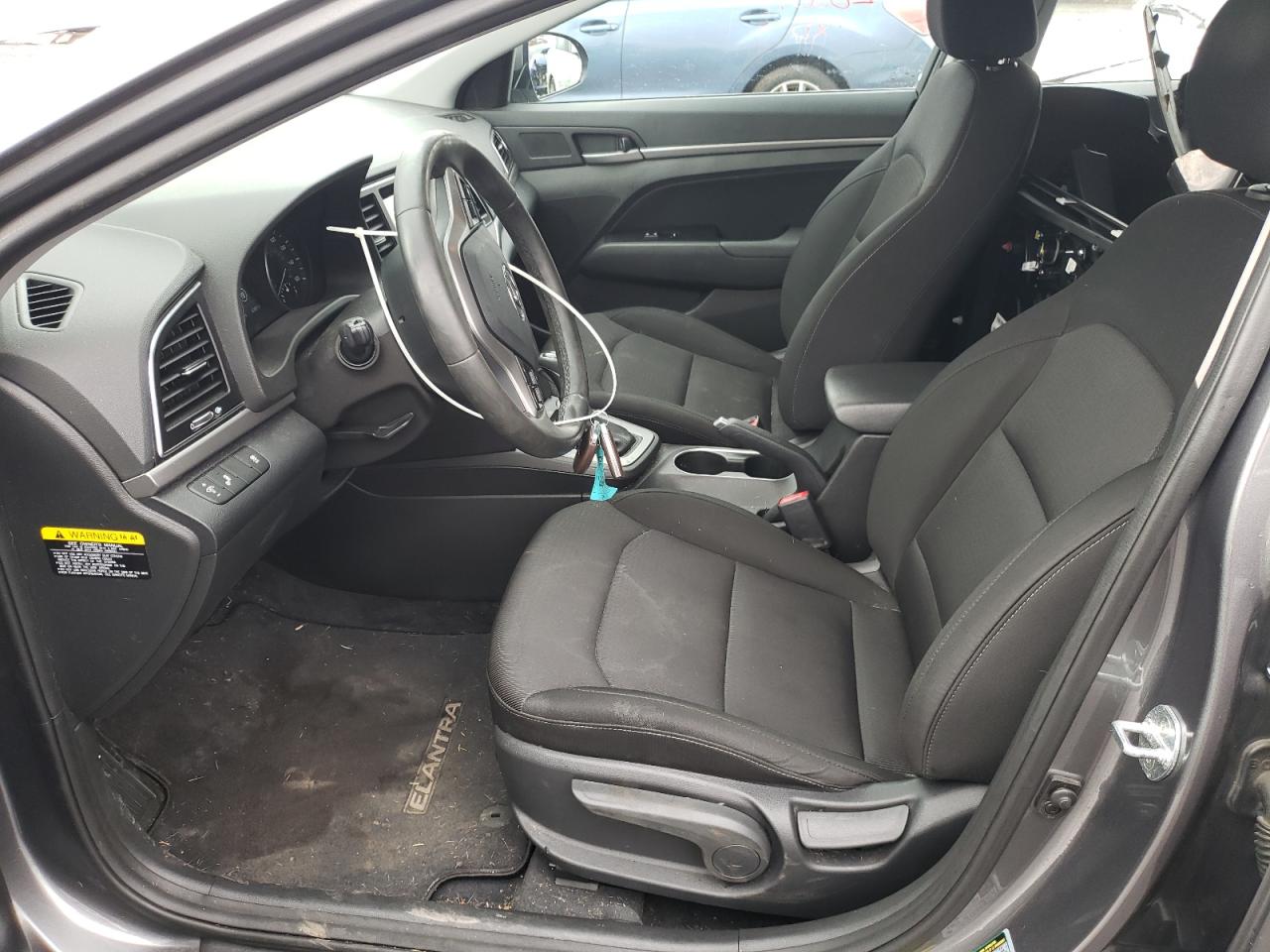 2018 Hyundai Elantra - Image 7
