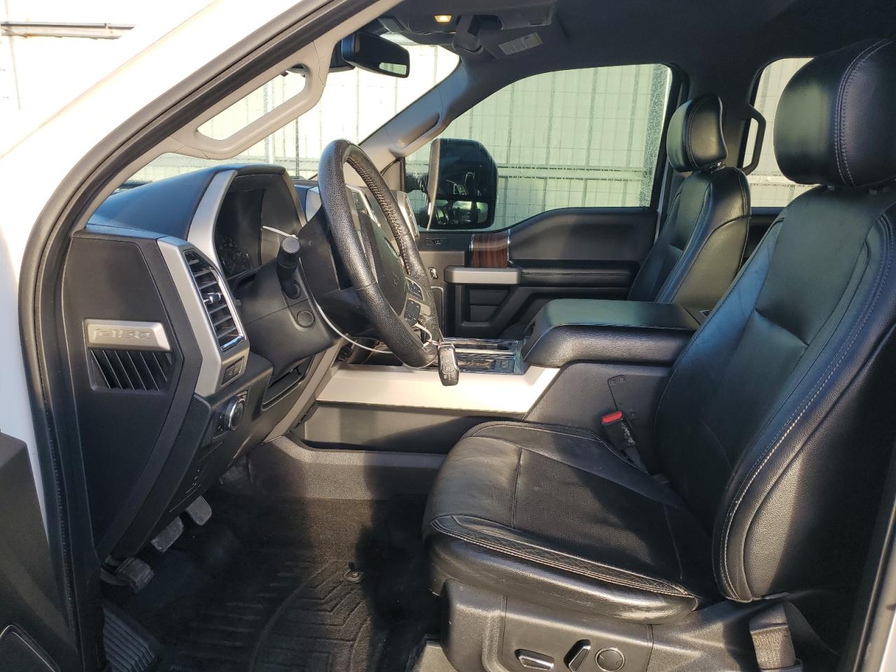 2015 Ford F-150 - Image 7