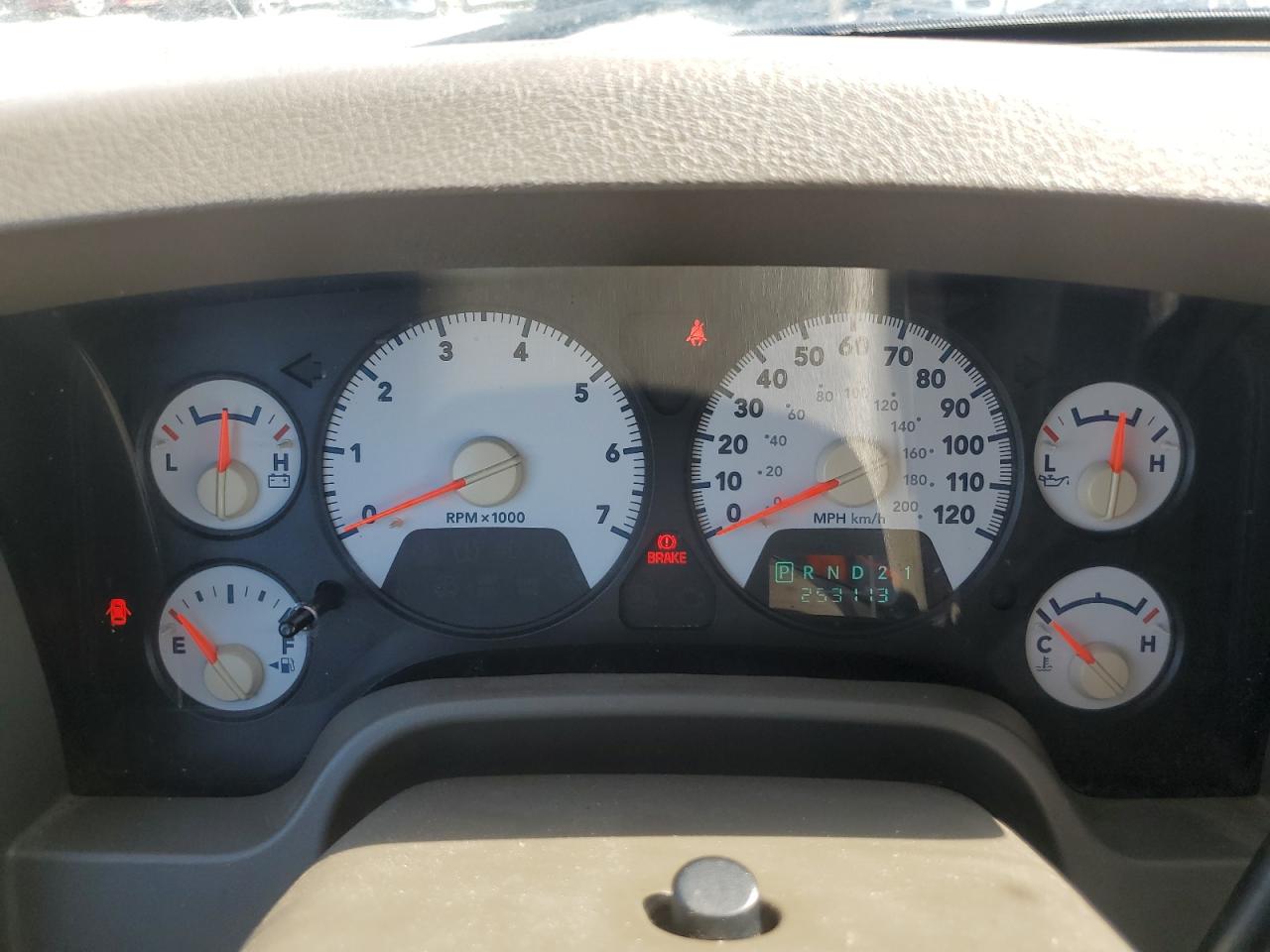 2006 Dodge RAM - Image 9