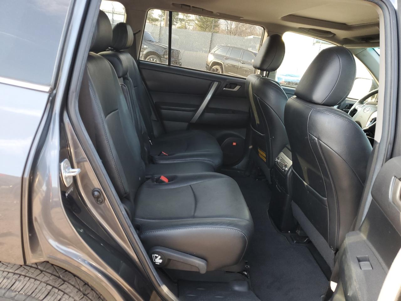 2012 Toyota Highlander Base VIN: PA-MCH1805 Lot: 47326825