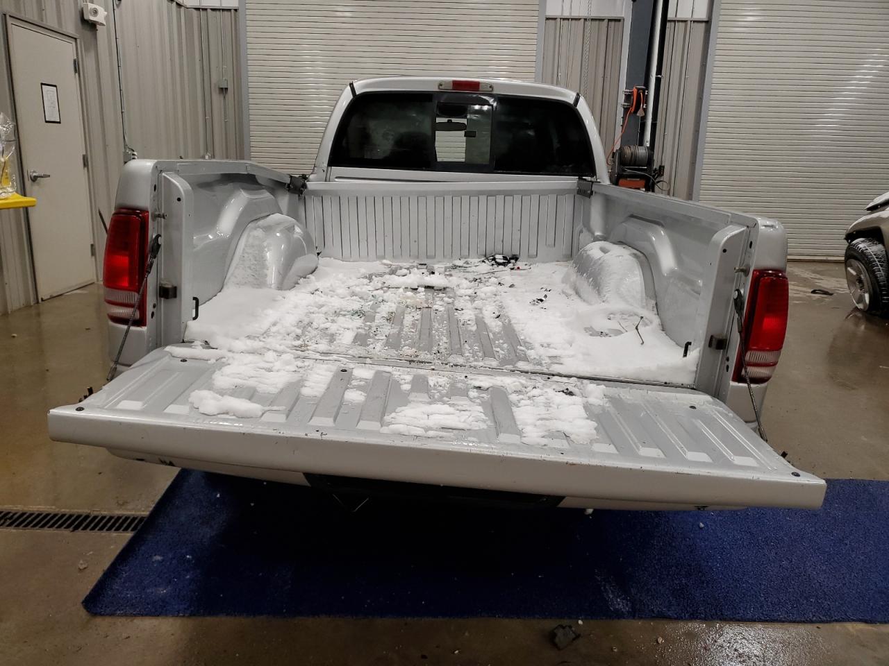 2003 Dodge Dakota - Image 6