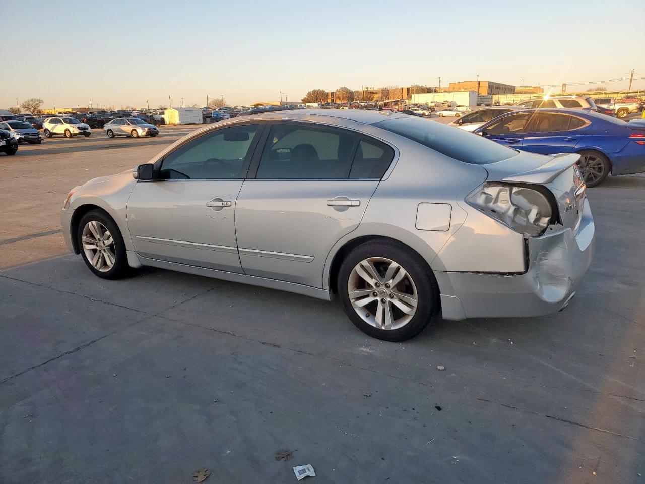 2011 Nissan Altima - Image 2