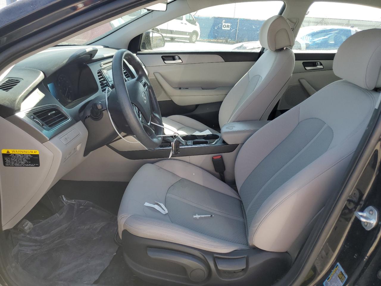 2016 Hyundai Sonata - Image 7