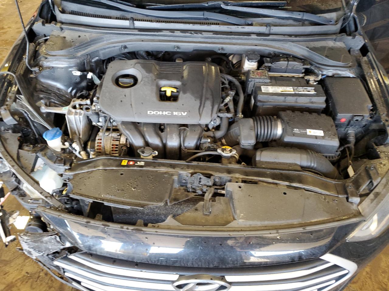 2018 Hyundai Elantra - Image 11