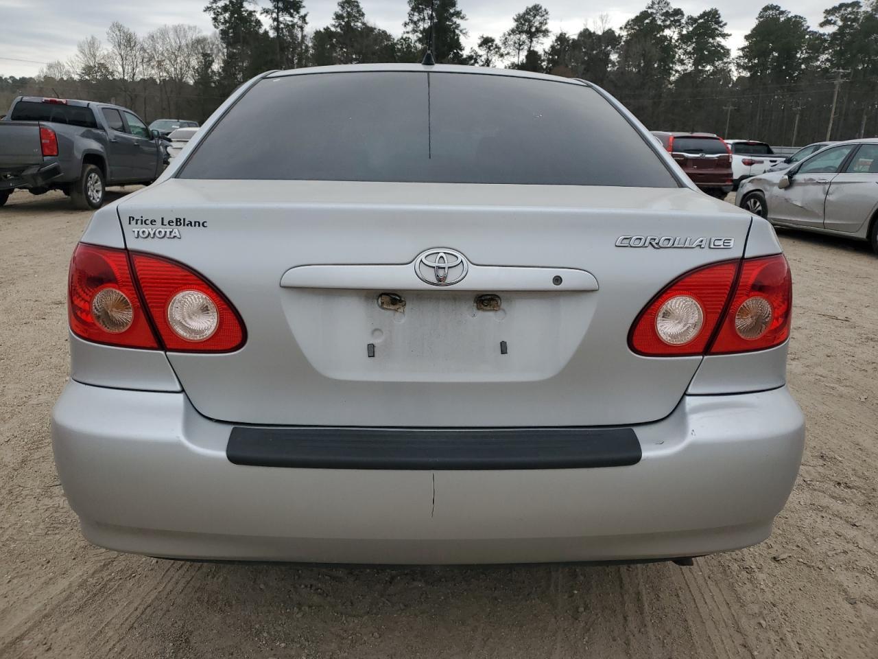 2007 Toyota Corolla - Image 6