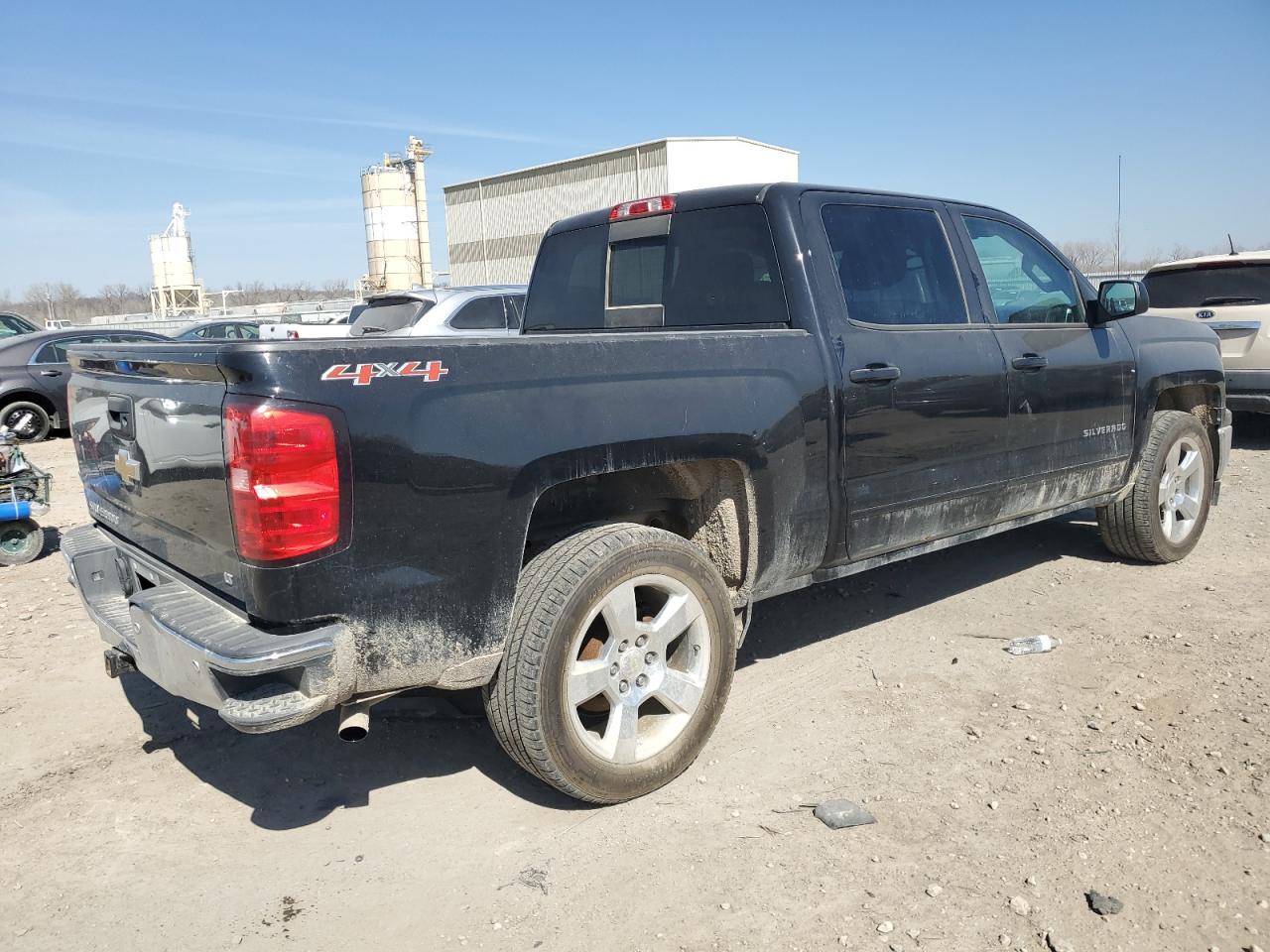 2015 Chevrolet Silverado - Image 3