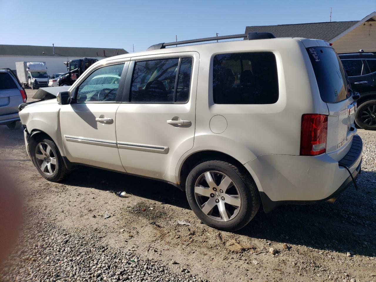 2015 Honda Pilot - Image 2