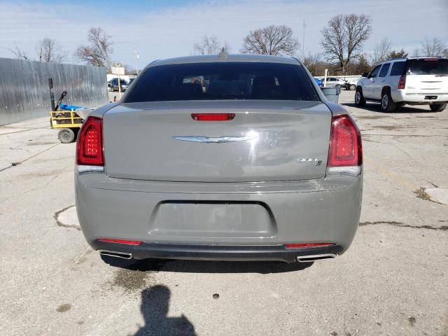  CHRYSLER 300 2019 Серый