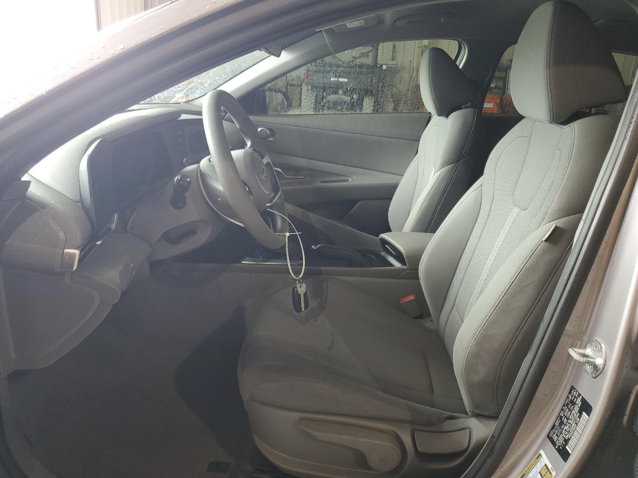 2021 Hyundai Elantra - Image 7