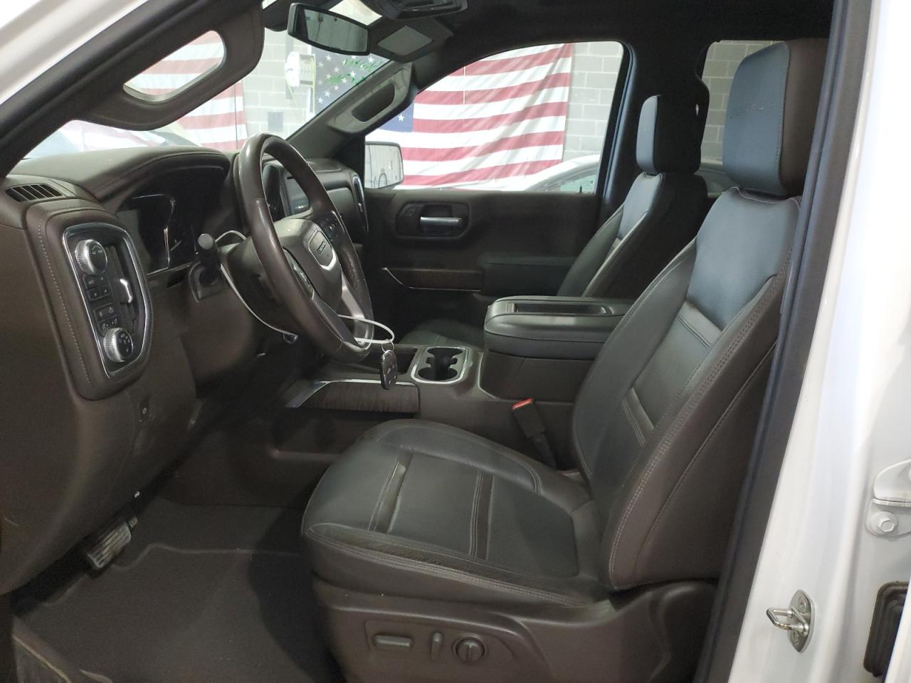 2021 GMC Sierra - Image 7