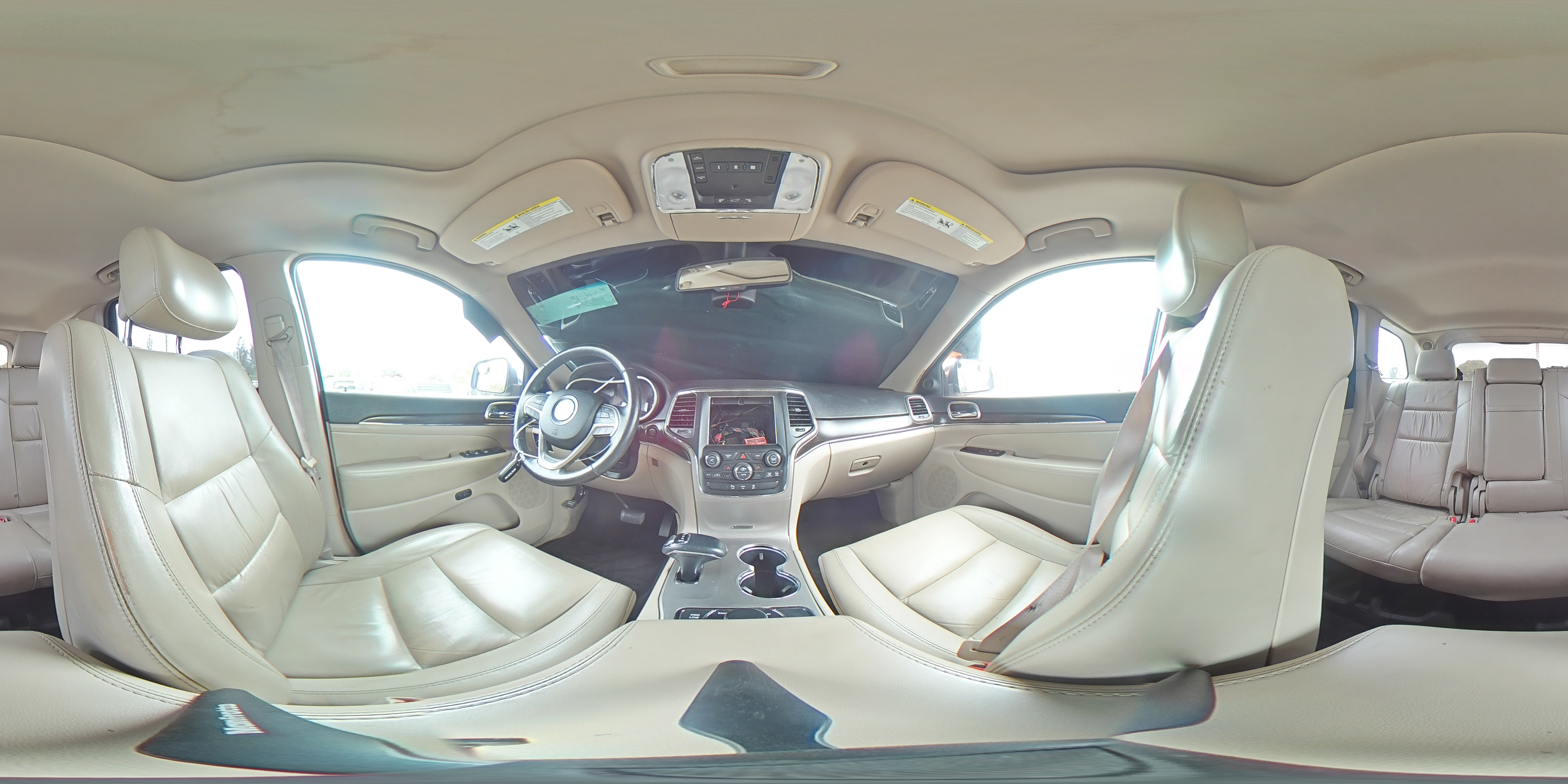 2014 Jeep Grand Cherokee - Image 13