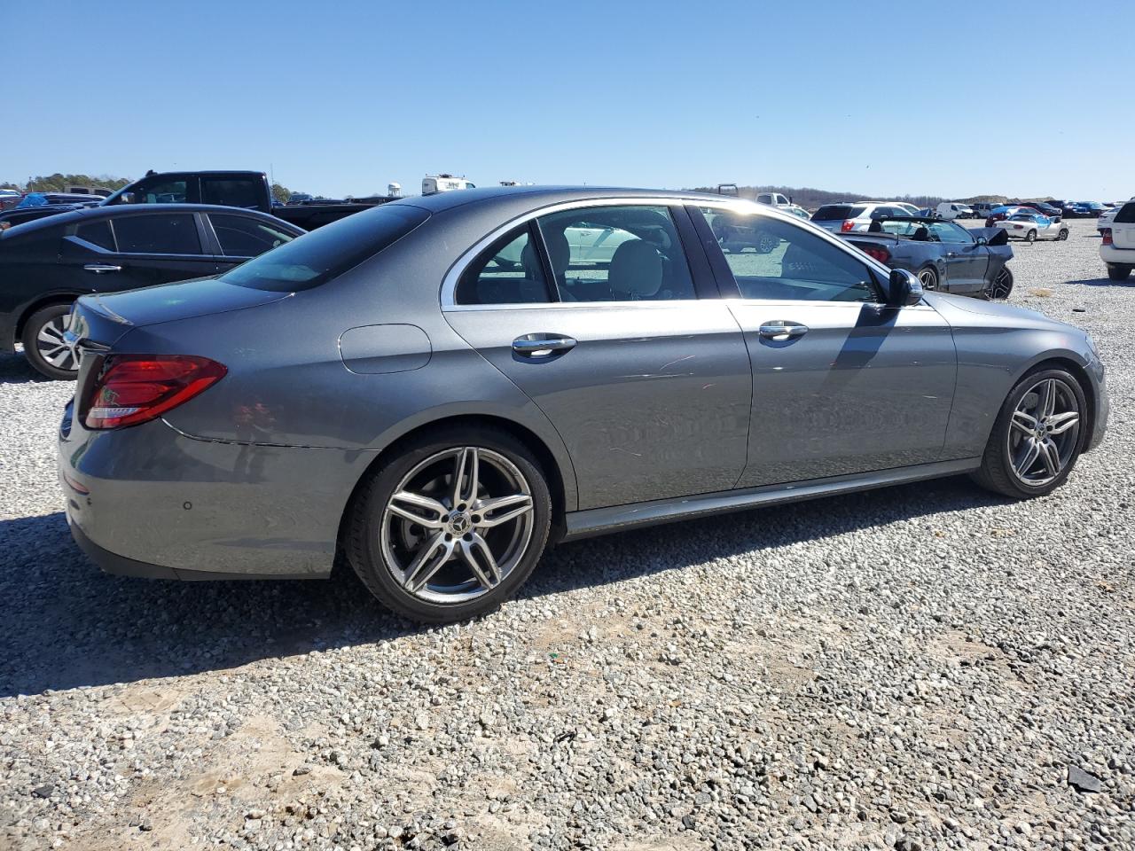2019 Mercedes-Benz E-klasse - Image 3