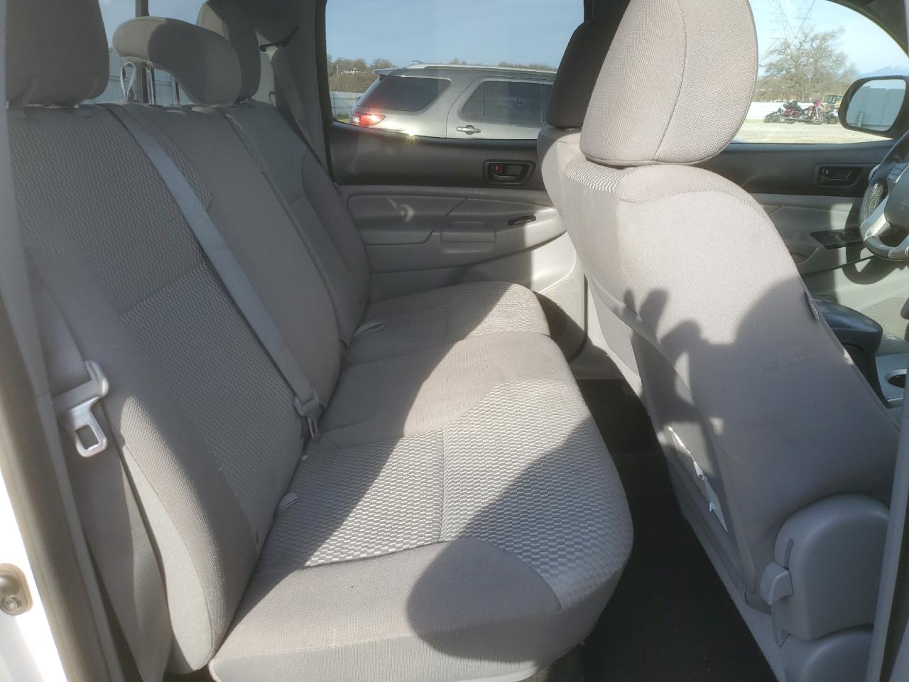 2013 Toyota Tacoma - Image 10