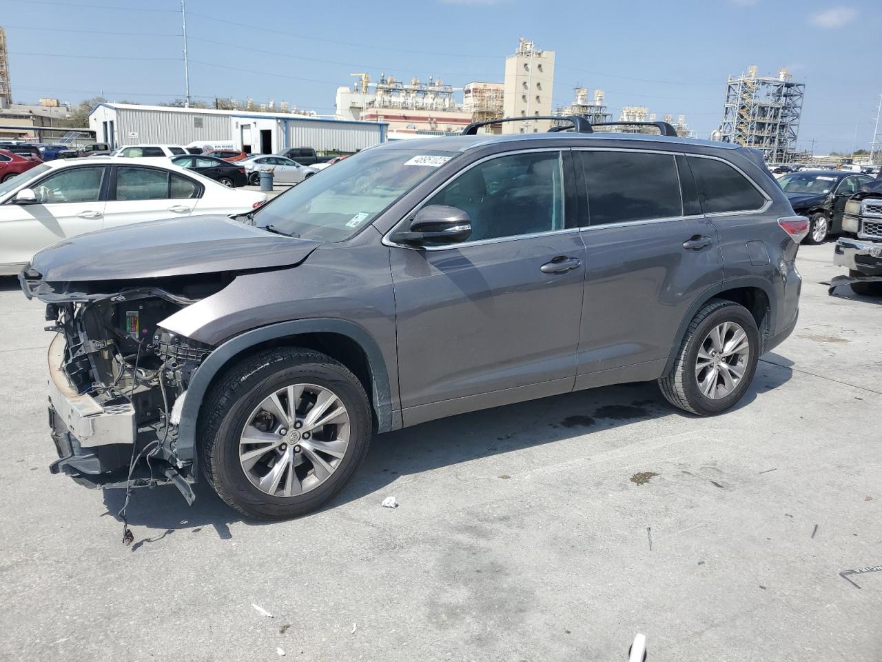 2015 Toyota Highlander Xle იყიდება New Orleans-ში, LA - Front End